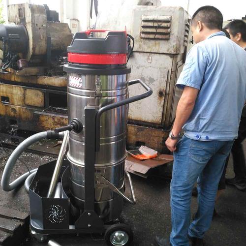 工業(yè)吸塵器使用案例.jpg