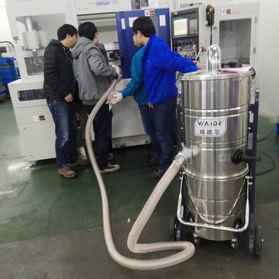 加工設備表面、打磨工作臺清理粉塵顆粒物怎樣快捷，用威德爾工業吸塵器