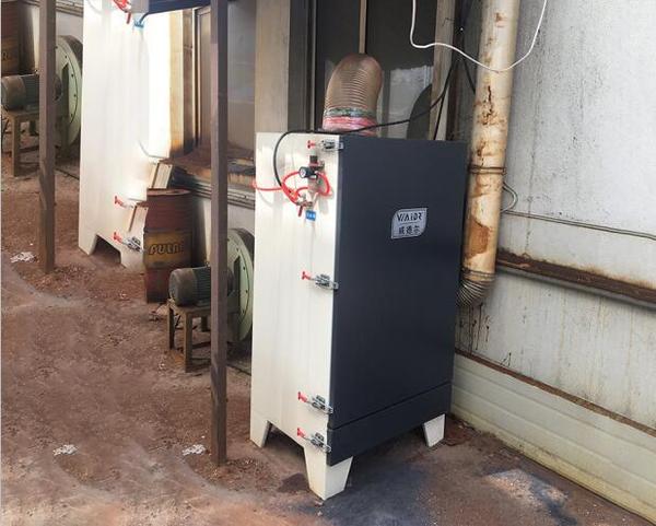 工廠車間粉塵脈沖除塵器.jpg