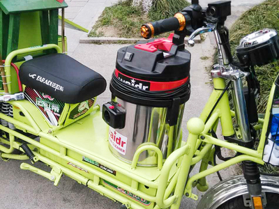 电瓶式吸尘器配套